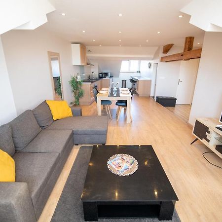 Kasa Friendly - Proche Centre Ville - Tout Equipe Et Calme 생테티엔 외부 사진