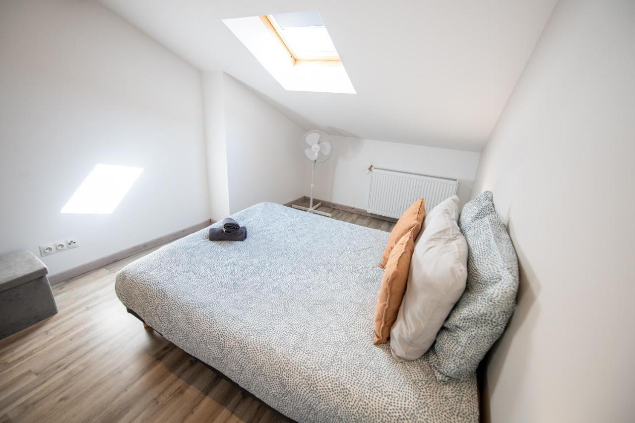 Kasa Friendly - Proche Centre Ville - Tout Equipe Et Calme 생테티엔 외부 사진