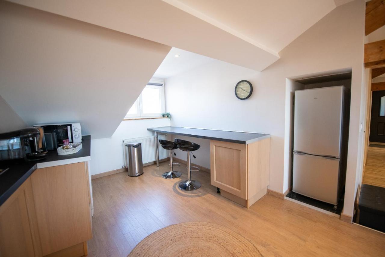 Kasa Friendly - Proche Centre Ville - Tout Equipe Et Calme 생테티엔 외부 사진